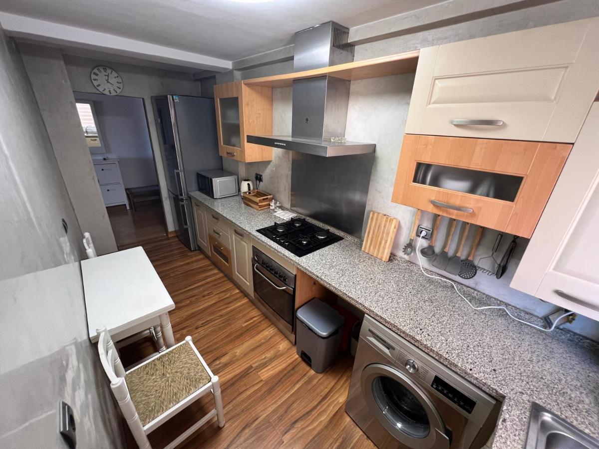 מאלגה 3 Bedrooms Apt With The Sea View מראה חיצוני תמונה