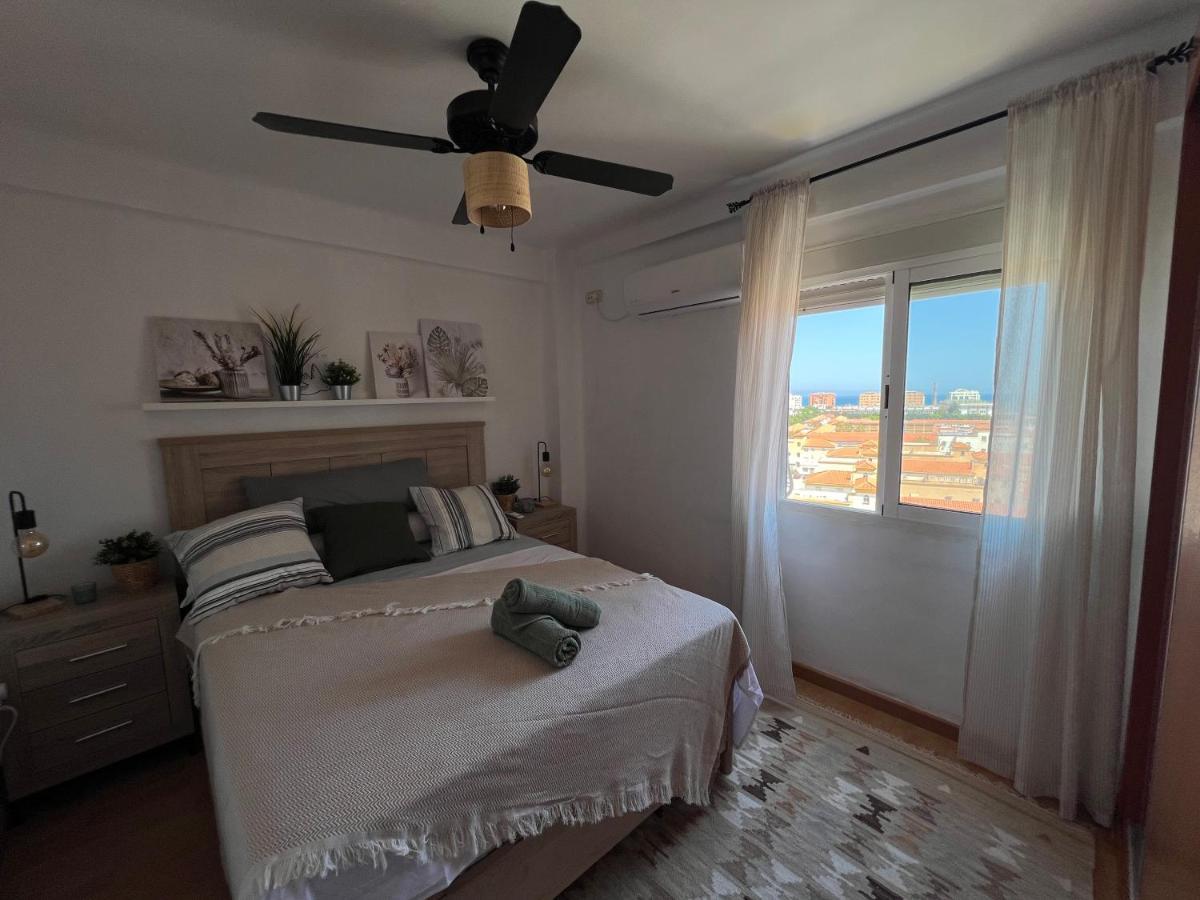 מאלגה 3 Bedrooms Apt With The Sea View מראה חיצוני תמונה