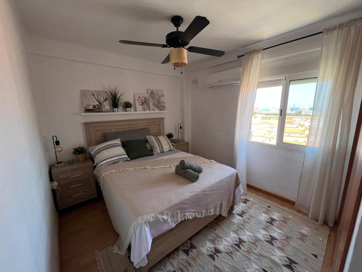 מאלגה 3 Bedrooms Apt With The Sea View מראה חיצוני תמונה
