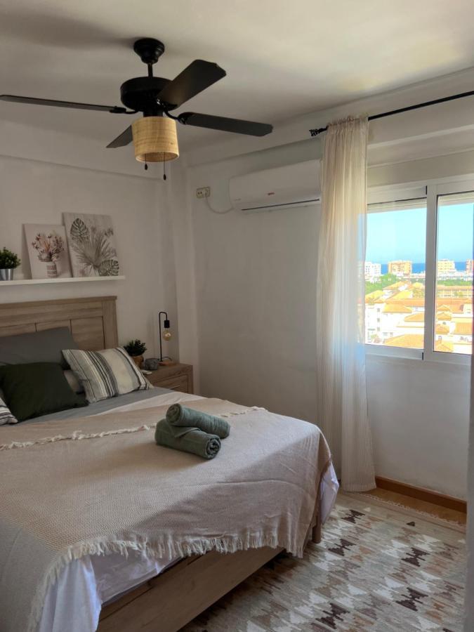 מאלגה 3 Bedrooms Apt With The Sea View מראה חיצוני תמונה
